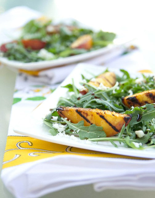 GRILLED PEACH SALAD WITH ARUGULA AND GOAT CHEESE