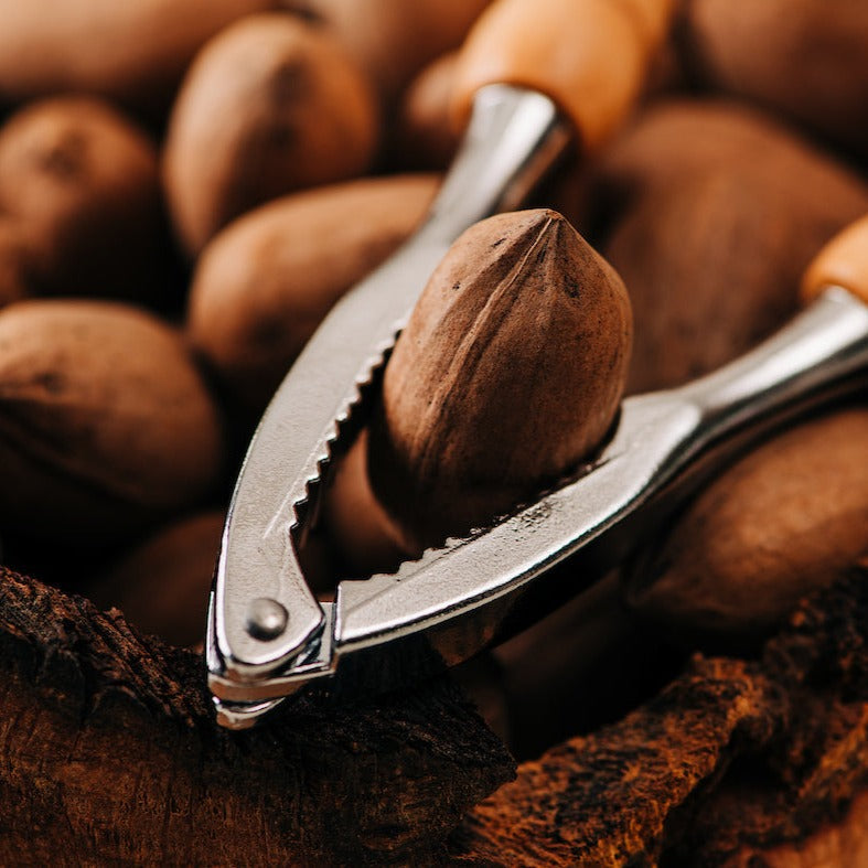 How to Shell / Crack Pecans