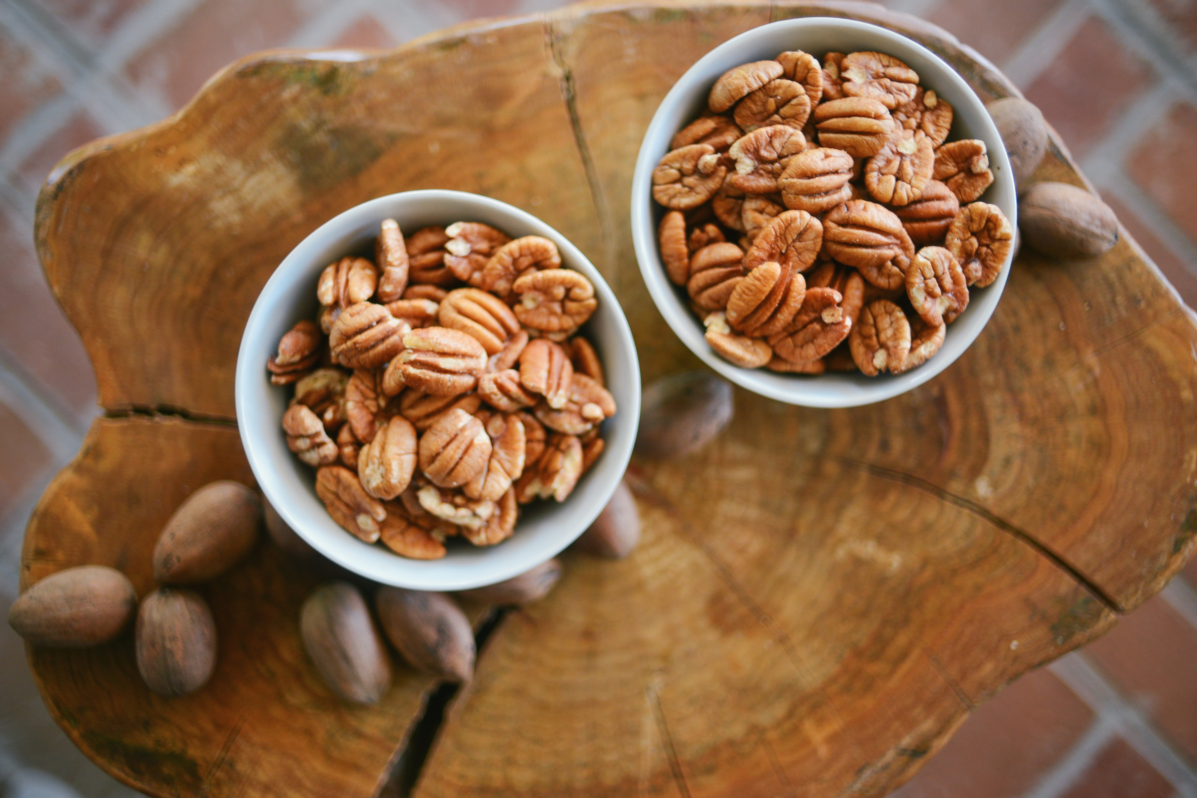 Elliot Natural Pecan Halves Pearson Farm